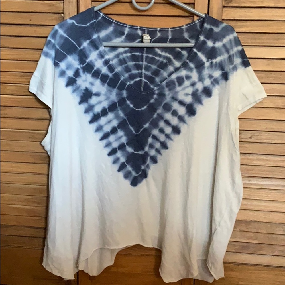 Blue and white trendy tie dye top- oversized